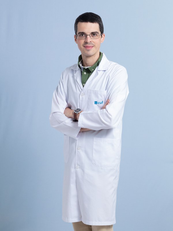 Dr. Davide Moreira