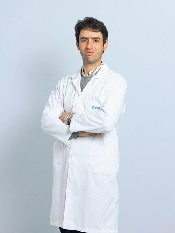 Dr. António Macedo