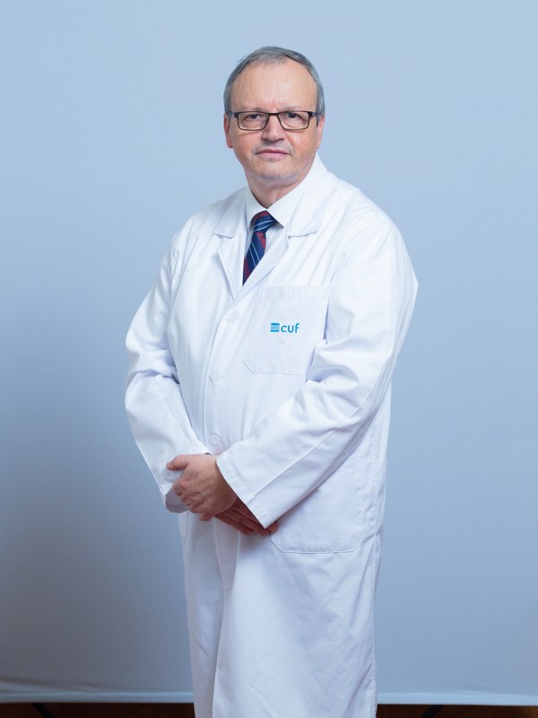 Dr. Alberto Vieira