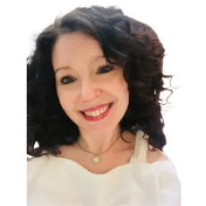 Dr. Sophie Blumental