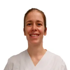 Mme Stephanie Renard
