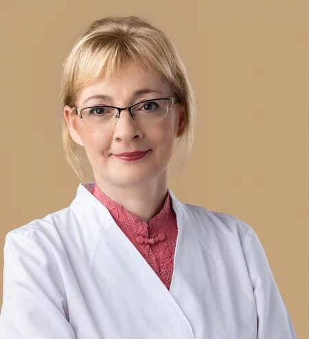 Mónika Solymos M.D.