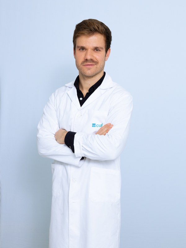 Dr. Marco Menezes Peres