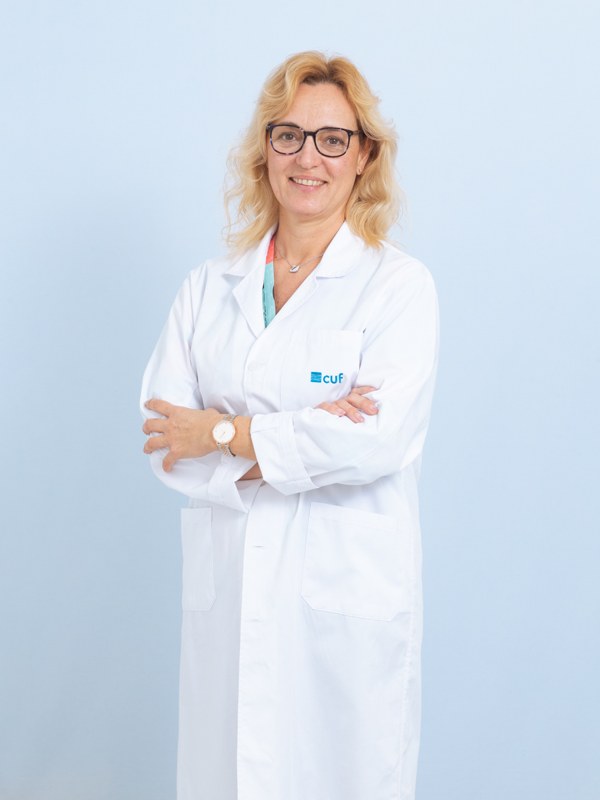 Dr. Paula Apolinário