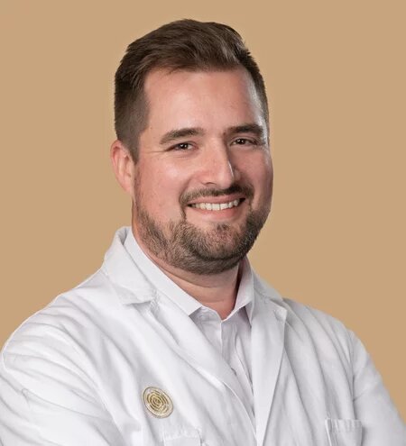 Konrád Ökrös M.D.
