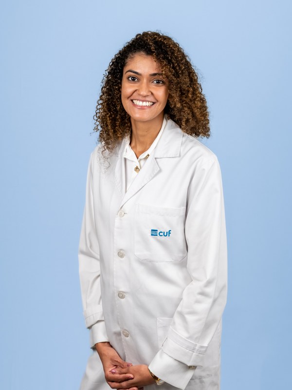 Dr. Larissa Lima de Morais