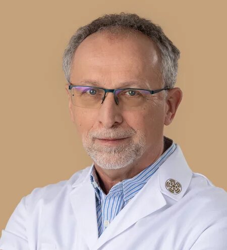József Simon M.D.