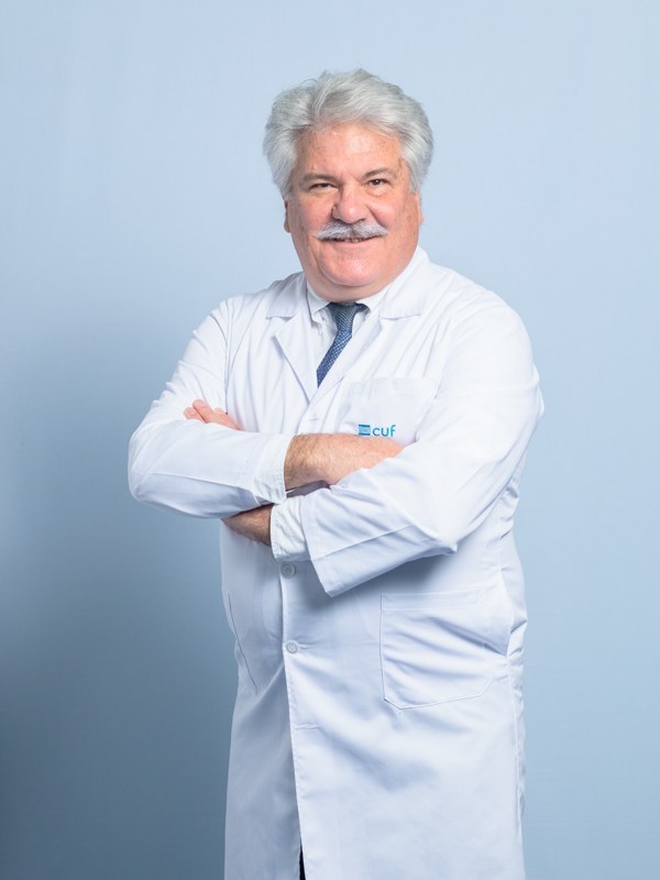 Dr. Eduardo Fernandes
