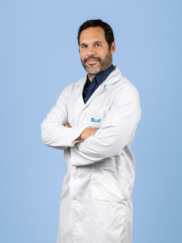 Dr. Carlos Almeida