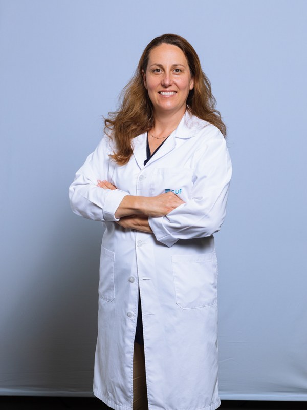 Dr. Mónica Cruz Pires