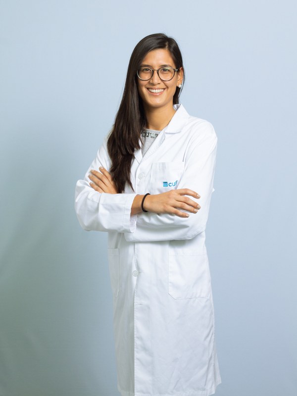 Dr. Bárbara Kong Cardoso