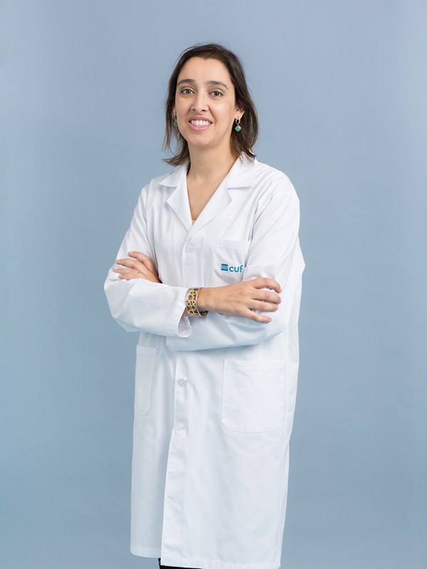 Dr. Ana Carolina Cruz
