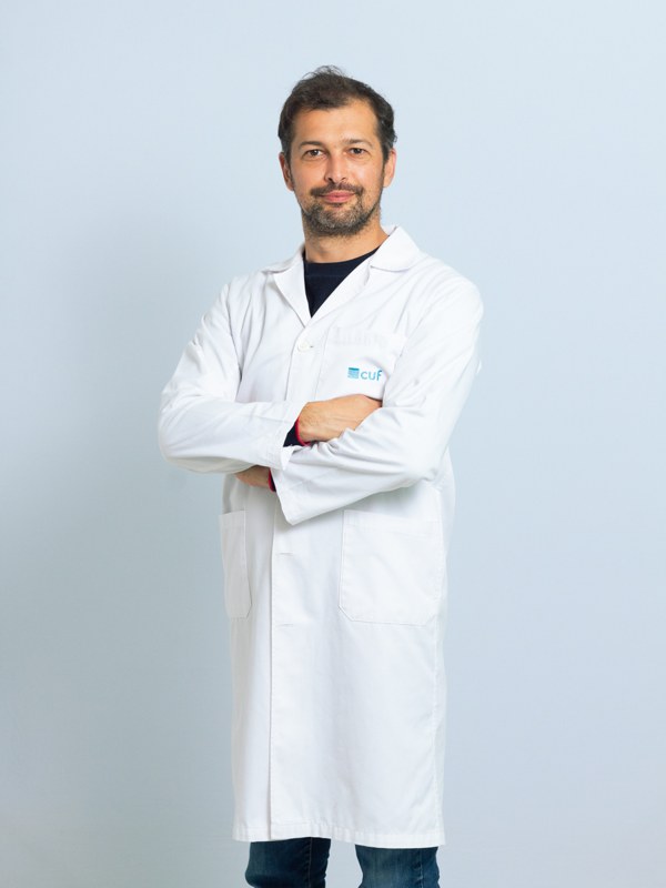 Dr. Vitor Pereira