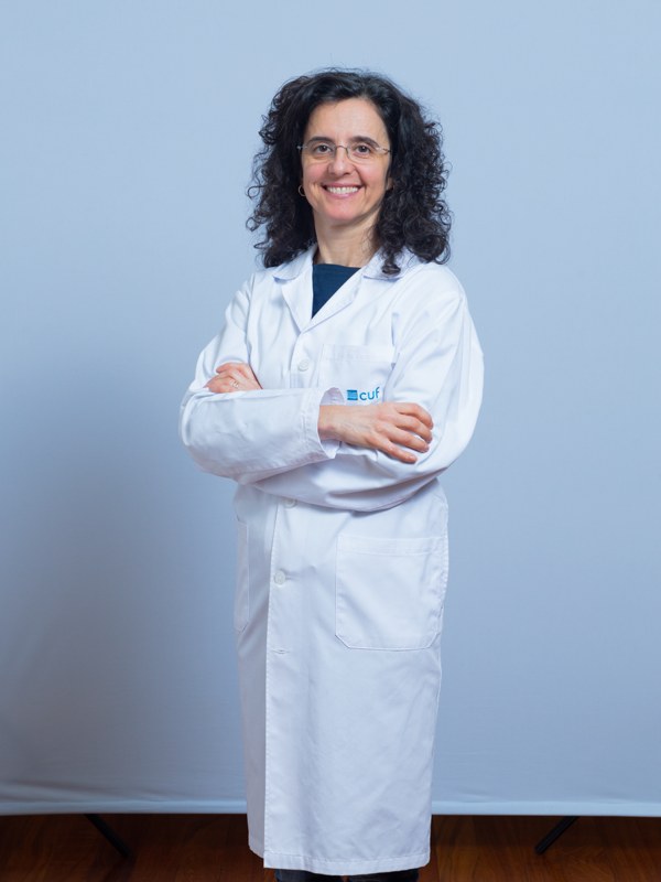 Dr. Paula Cristina Nogueira