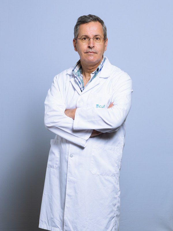 Dr. Josué Pereira