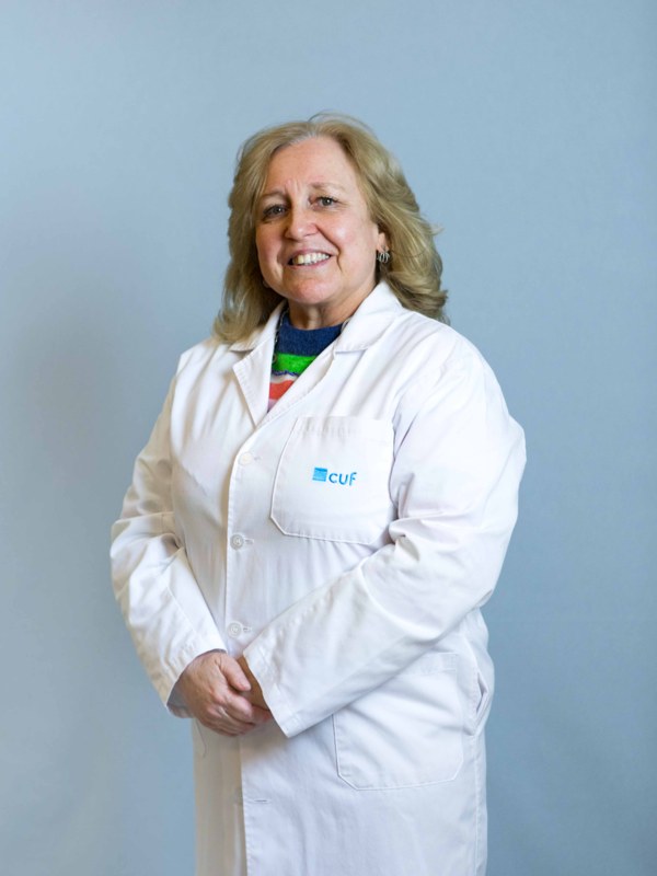 Dr. Amélia Ferraz