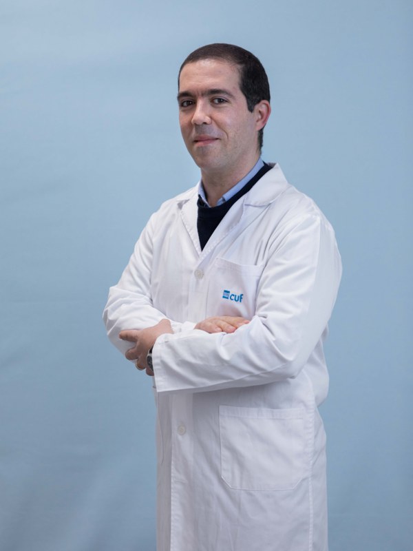 Dr. Gustavo Capelão