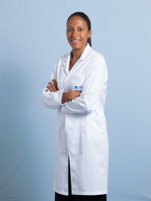 Dr. Marta Santos Correia