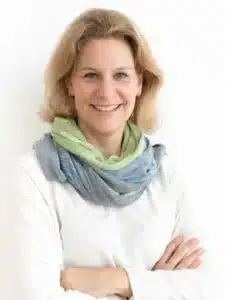 Dr. Caroline  Thun-Hohenstein