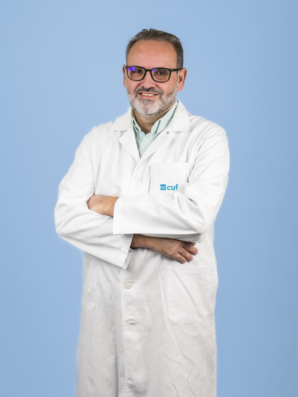 Dr. Alfredo Teixeira
