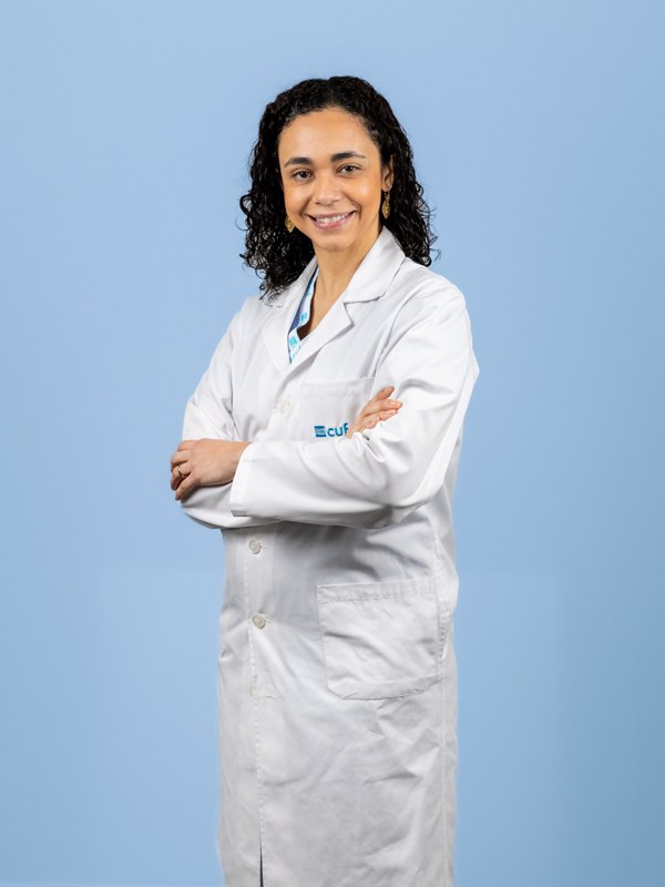 Dr. Clarissa Ribeiro