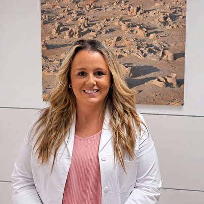 Dr. Carmen Díaz López