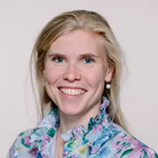 Dr. Alexandra Boogers
