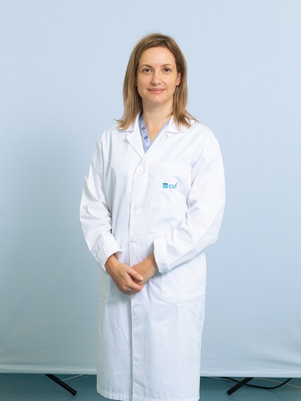 Dr. Nádia Lopes