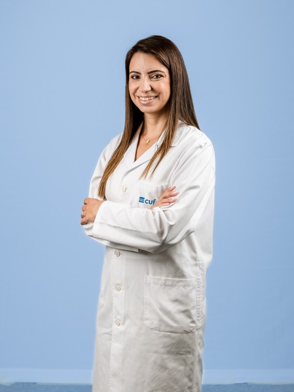 Dr. Débora Aroeira Mendes