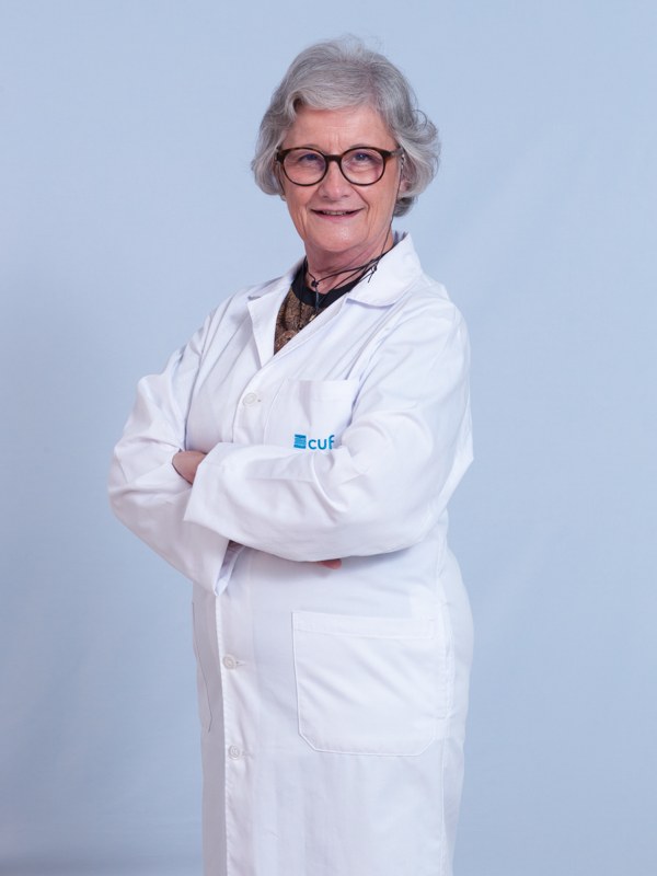 Dr. Virginia Fernandes