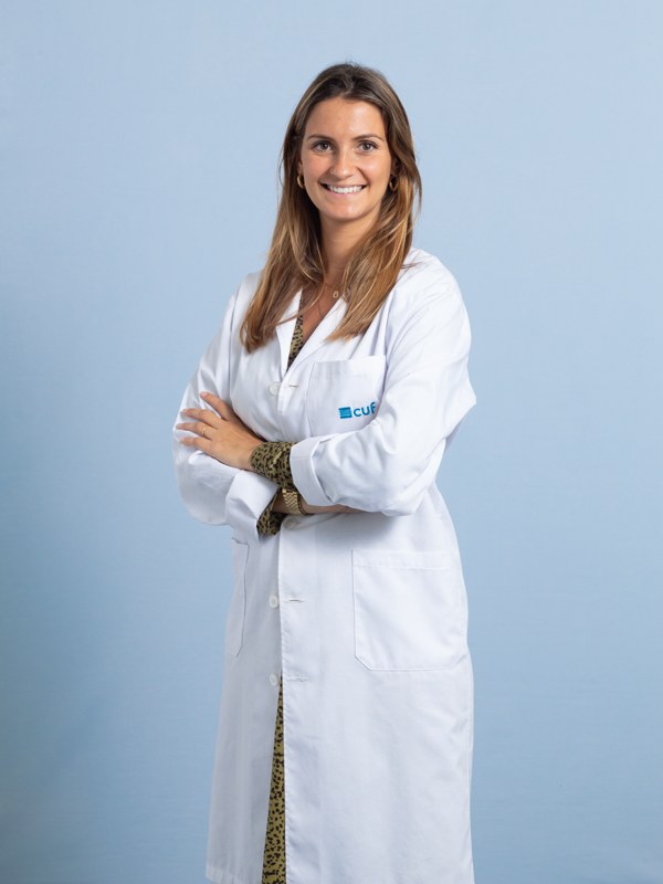 Dr. Mariana Coutinho Nogueira