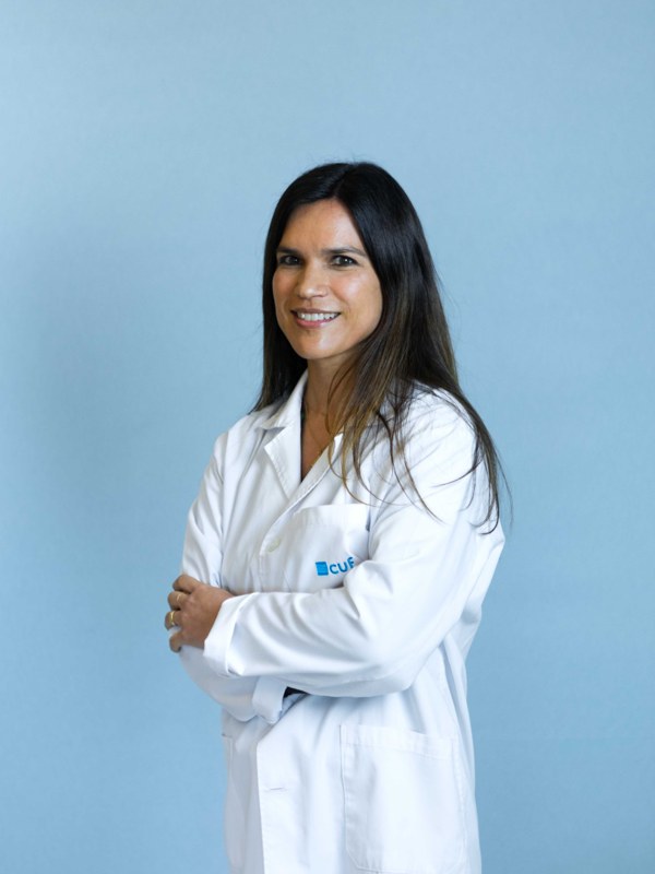 Dr. Lara Bastos Vilela