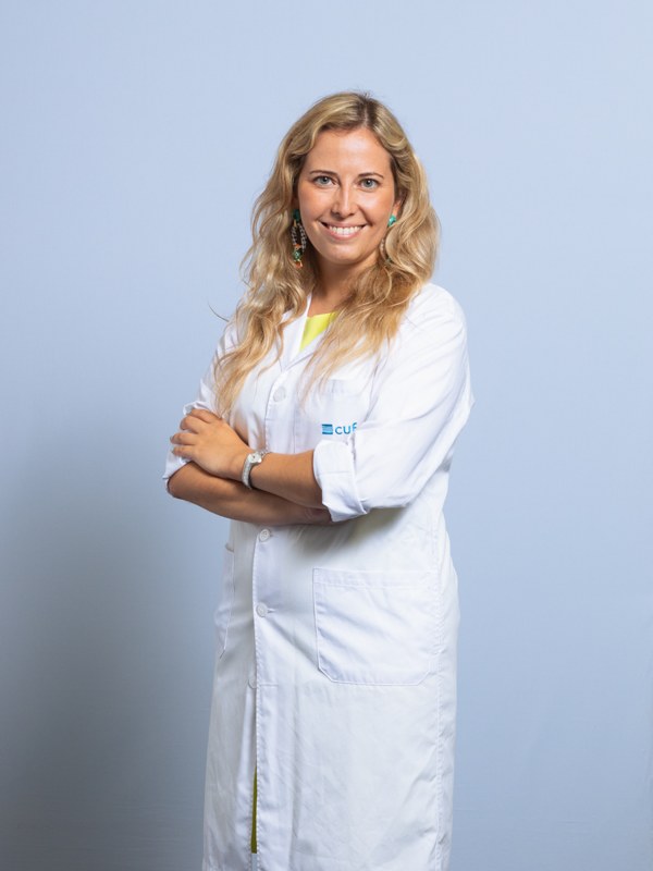 Dr. Vânia Caldeira