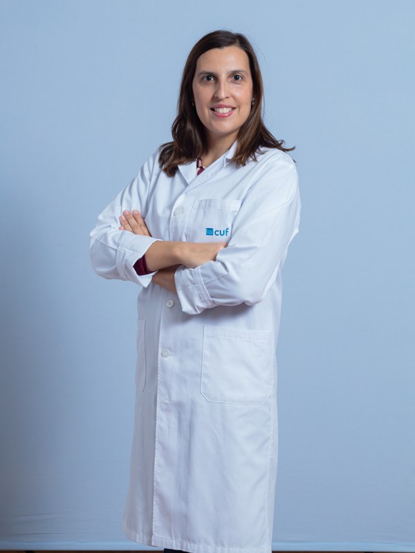 Dr. Vânia Batalha Simões