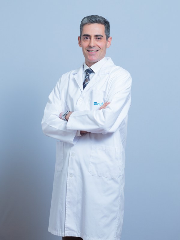 Dr. Gil Calvão Santos