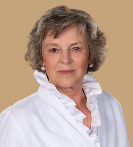 Anna Sárai M.D.