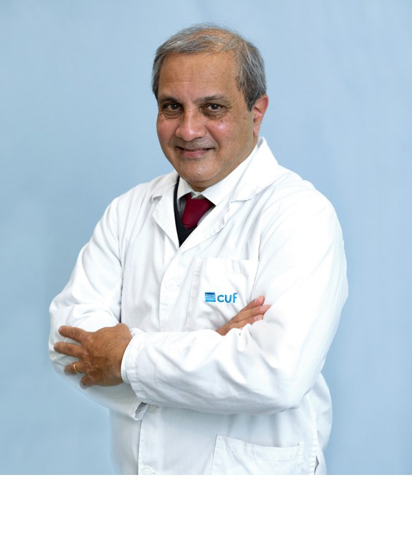 Dr. Óscar Dias