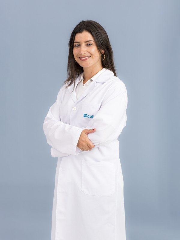 Dr. Carolina Soares