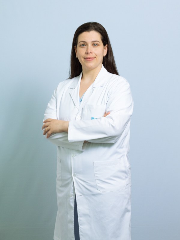 Dr. Amanda Fernandes