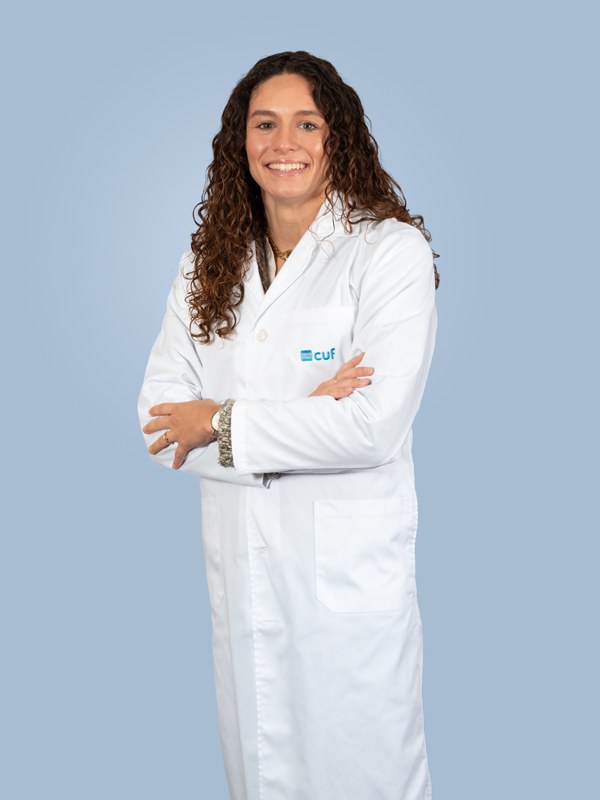 Dr. Mariana Moura Meneses