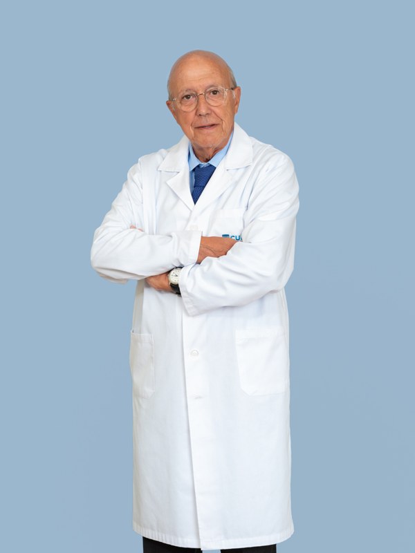 Dr. Fernando Parada