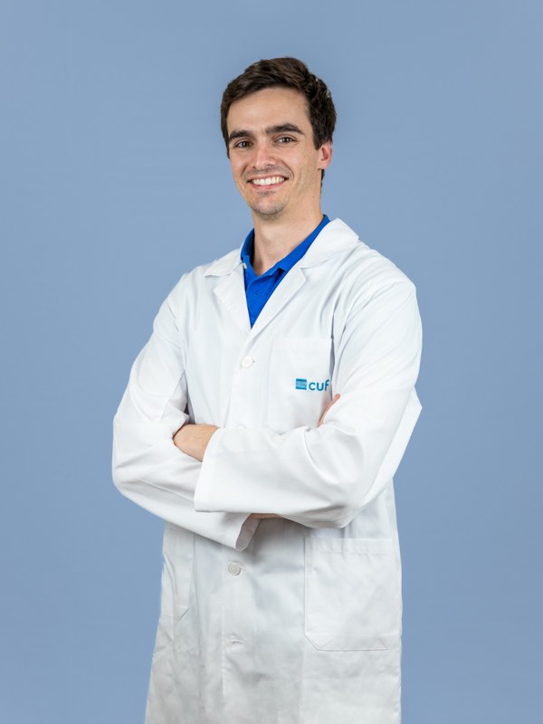 Dr. Bernardo Fialho