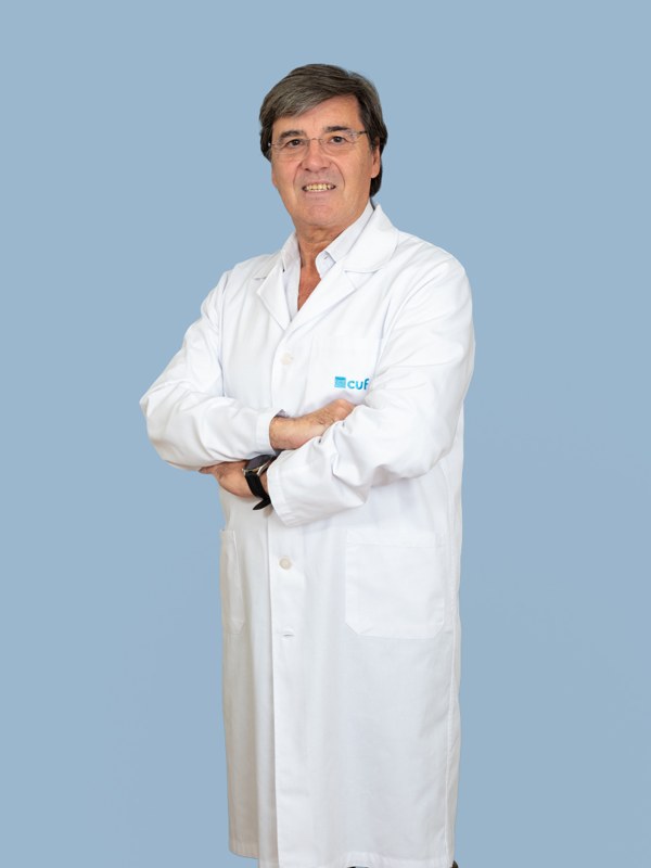 Dr. António Cruz