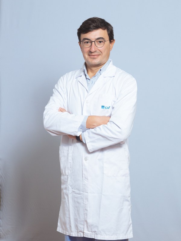 Dr. David Durão