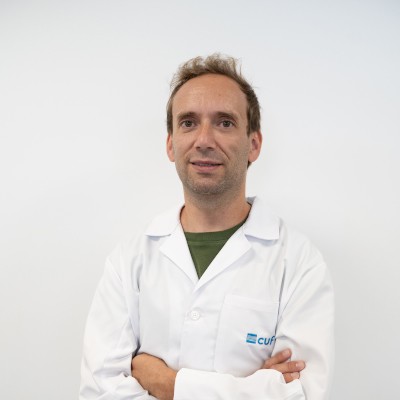 Dr. Daniel Romeira