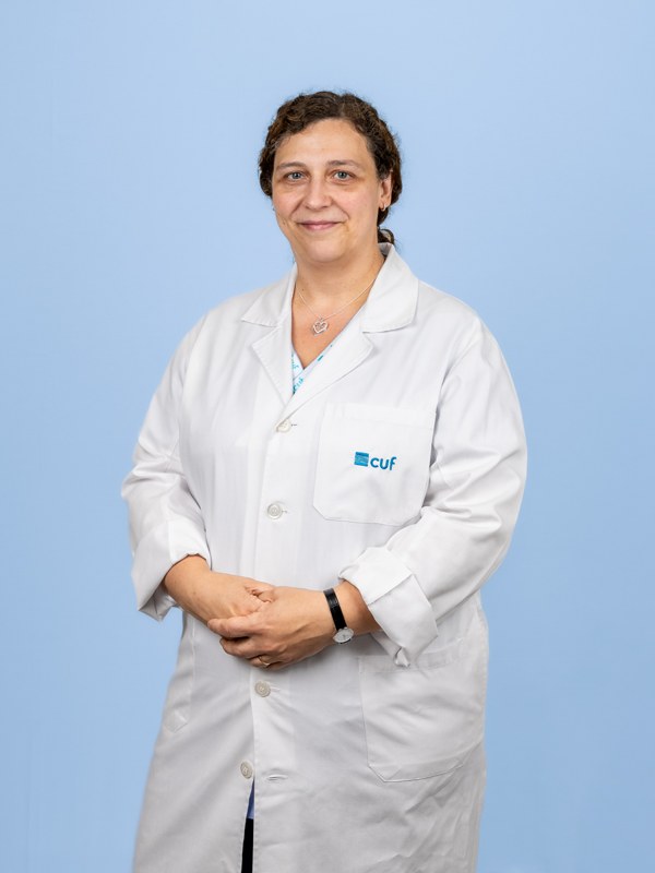Dr. Cláudia Meireles