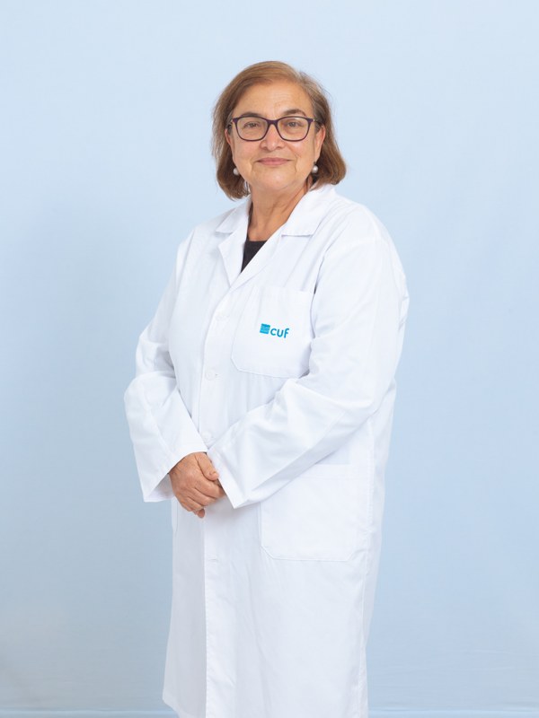 Dr. Ângela Pereira