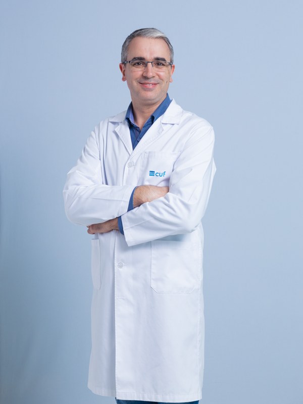 Dr. Fernando Vila