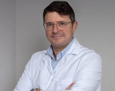 Dr. Carlos Barnés
