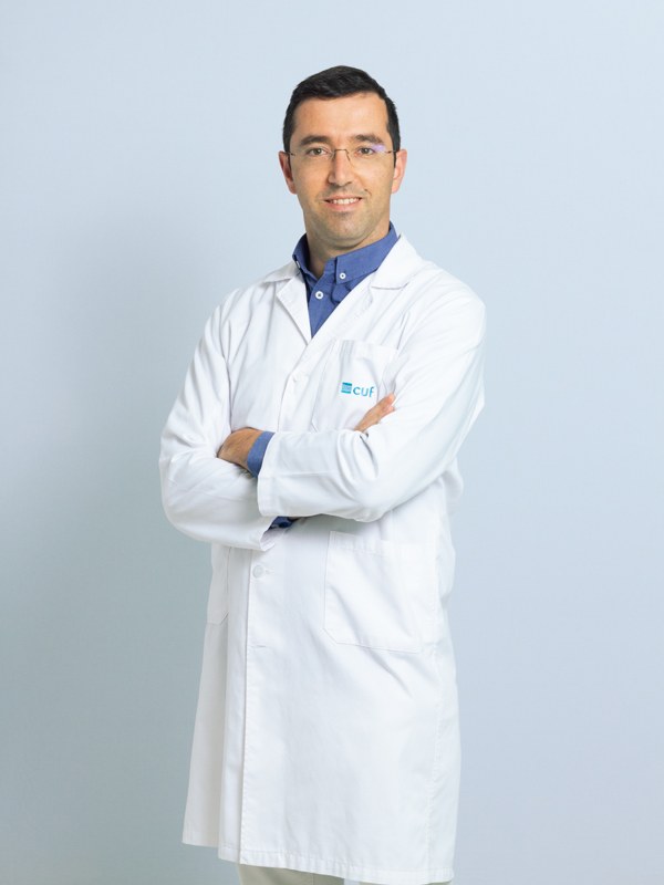 Dr. Miguel Mesquita Neves